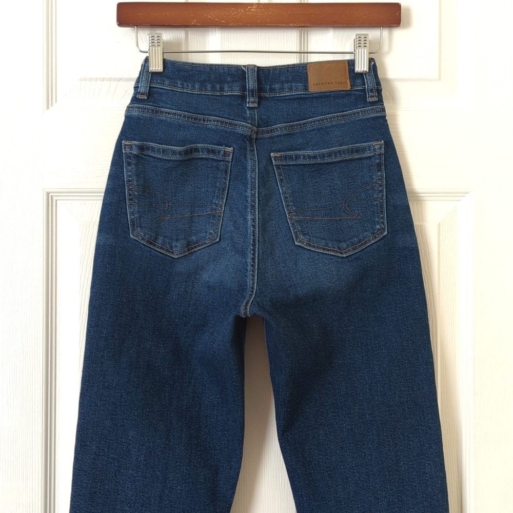 American Eagle Classic Dark Wash High Rise Crossover Straight Leg Mom Jeans 00 - Picture 5 of 15